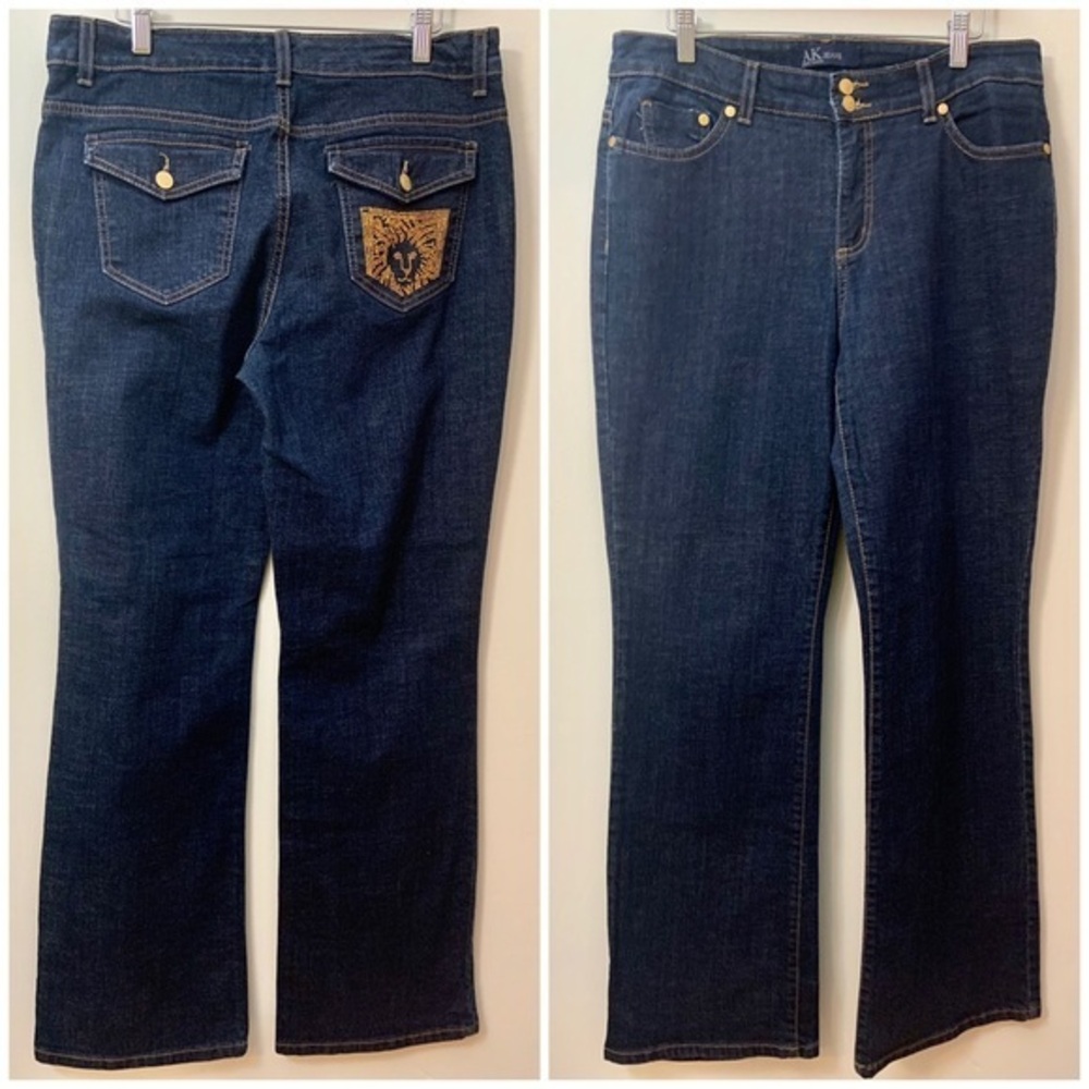Anne Klein Dark Wash Lion Head Logo In Gold Jeans